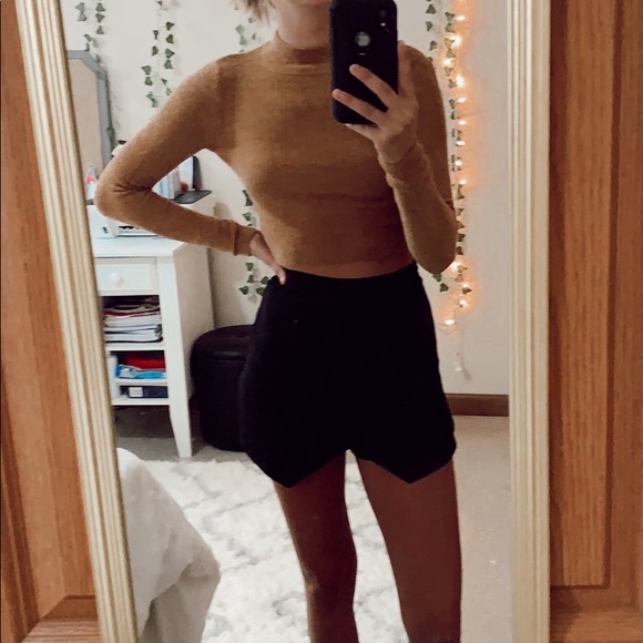 NWT Forever 21 Crop - Picture 2 of 4